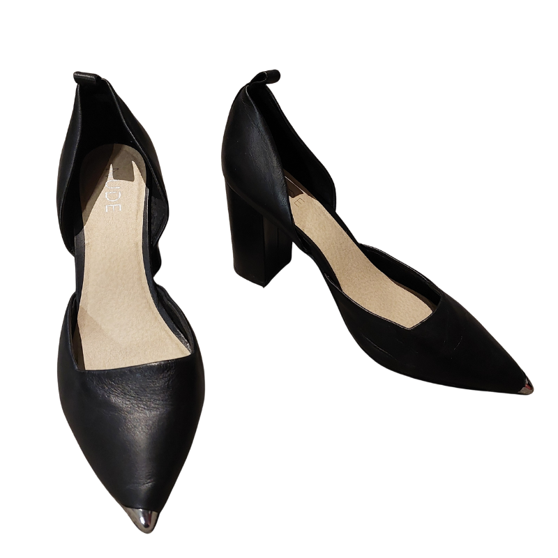 Nude black leather heels, size 41/10