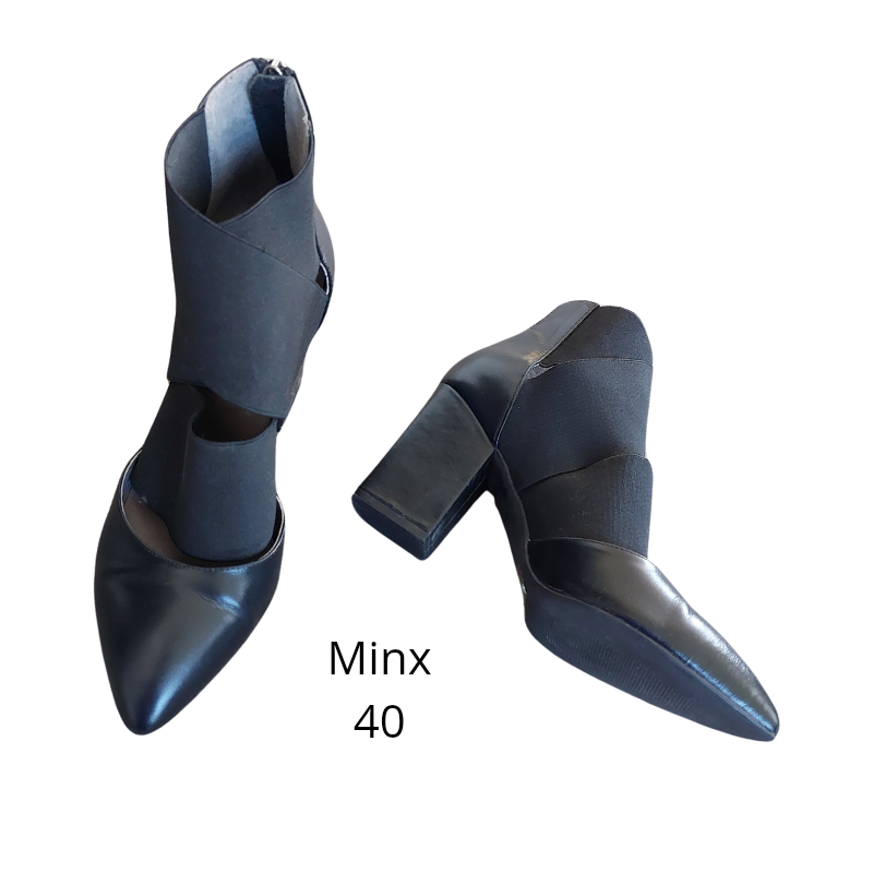 MINX black leather heels, size 40/9