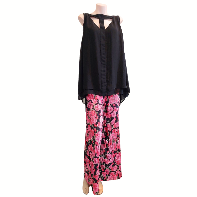Decjuba floral wide leg pants, size 10