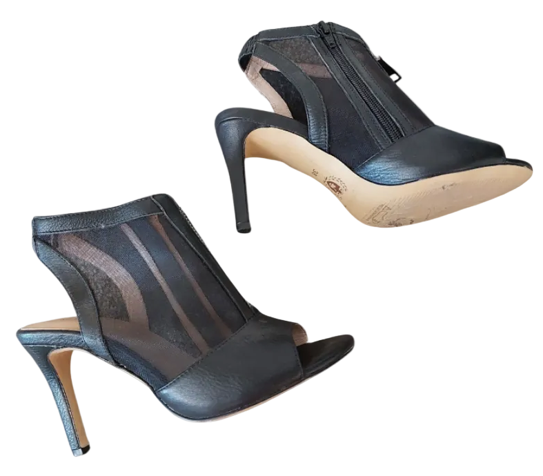 Mi Piaci black leather/mesh heels, size 38/7