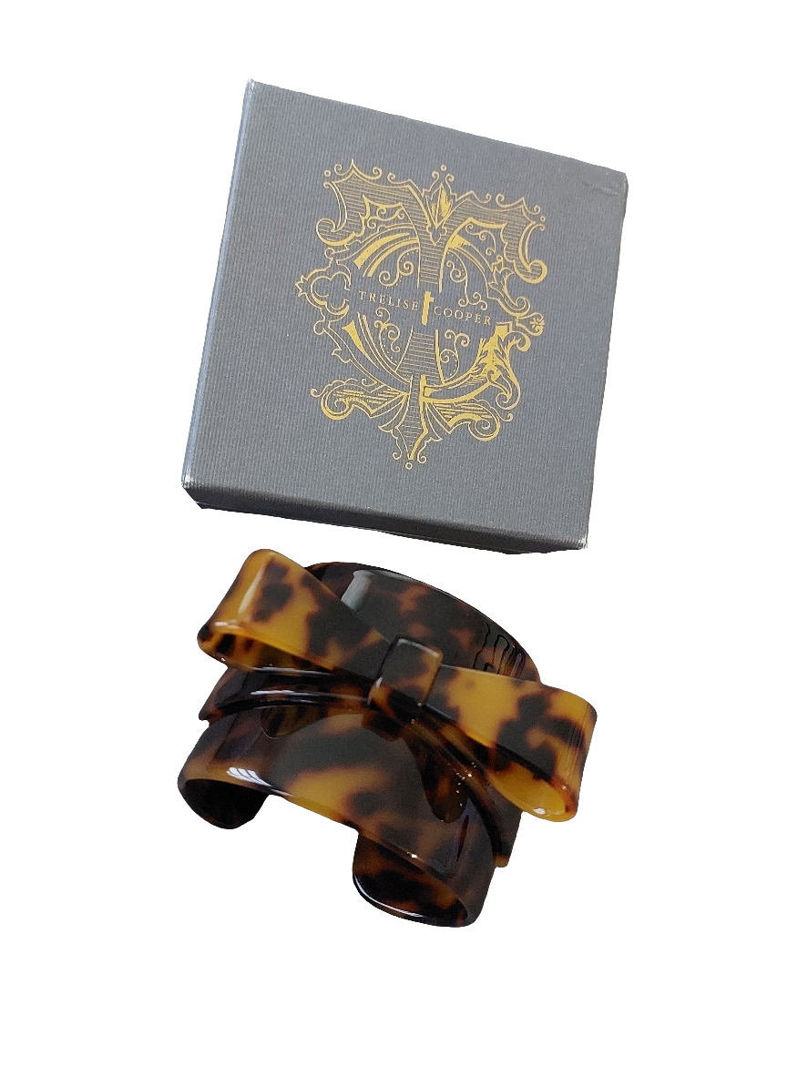 TRELISE COOPER cuff bracelet, small wrist-HIRE $10