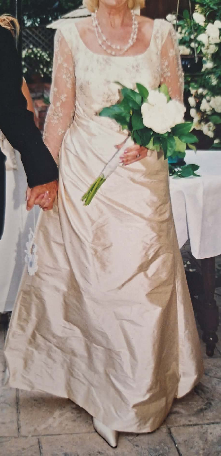 Melbourne Cream/ butterscotch silk wedding dress 12/14, Retail $3000