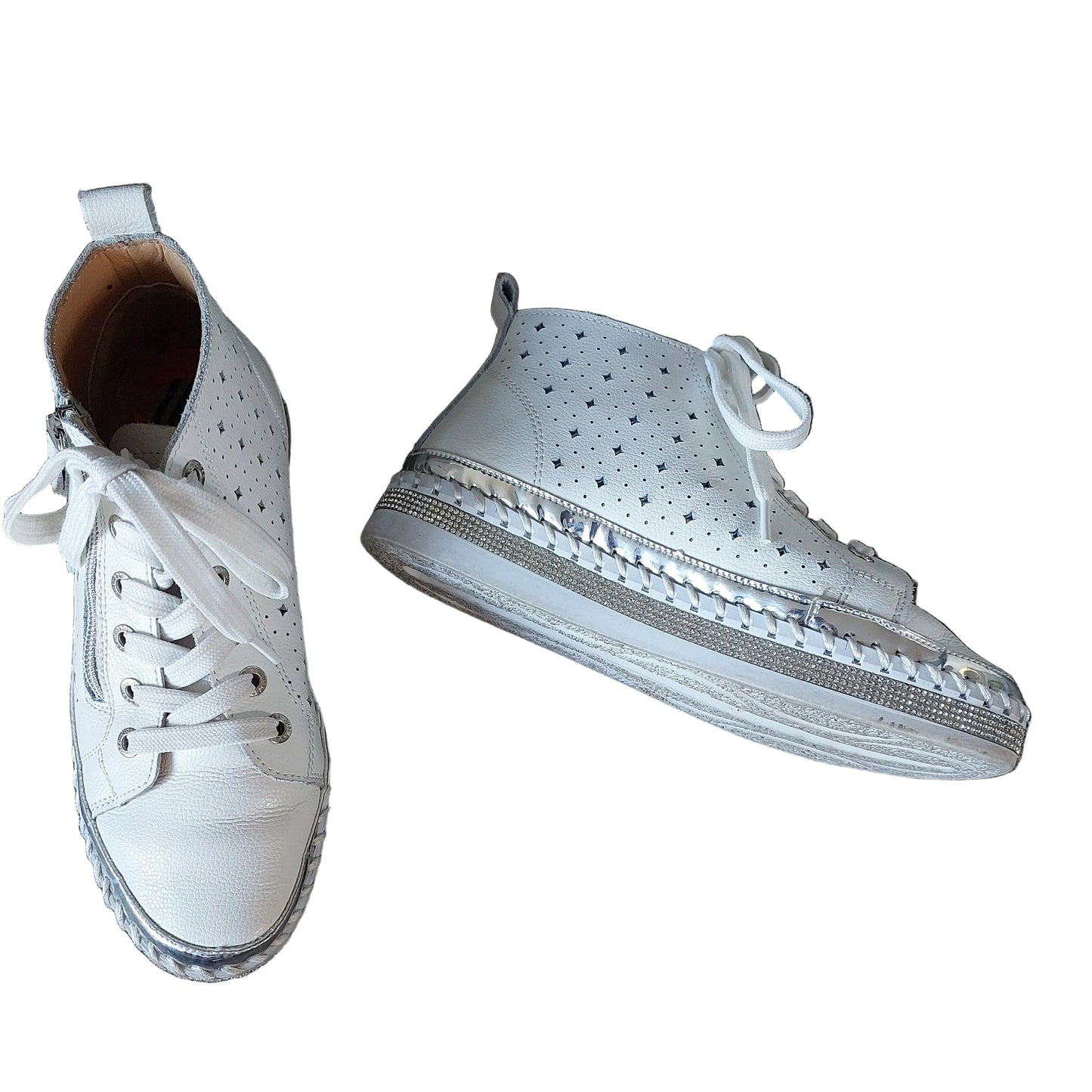 Just Bee Comfort white leather sneakers flats/shoes, size 37/6