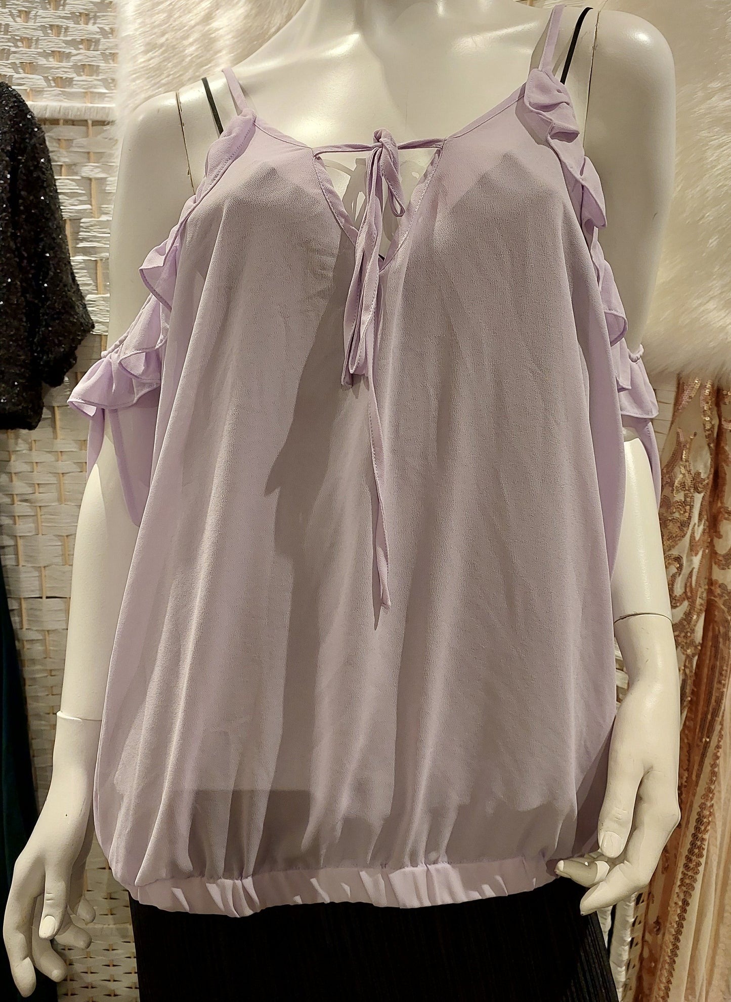 Augustine lilac chiffon cold shoulder top, size XL/18