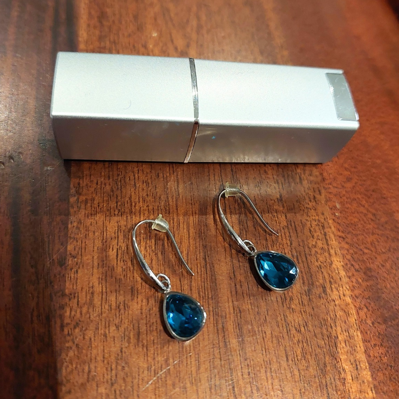 NEW blue cz silver plated CZ earrings