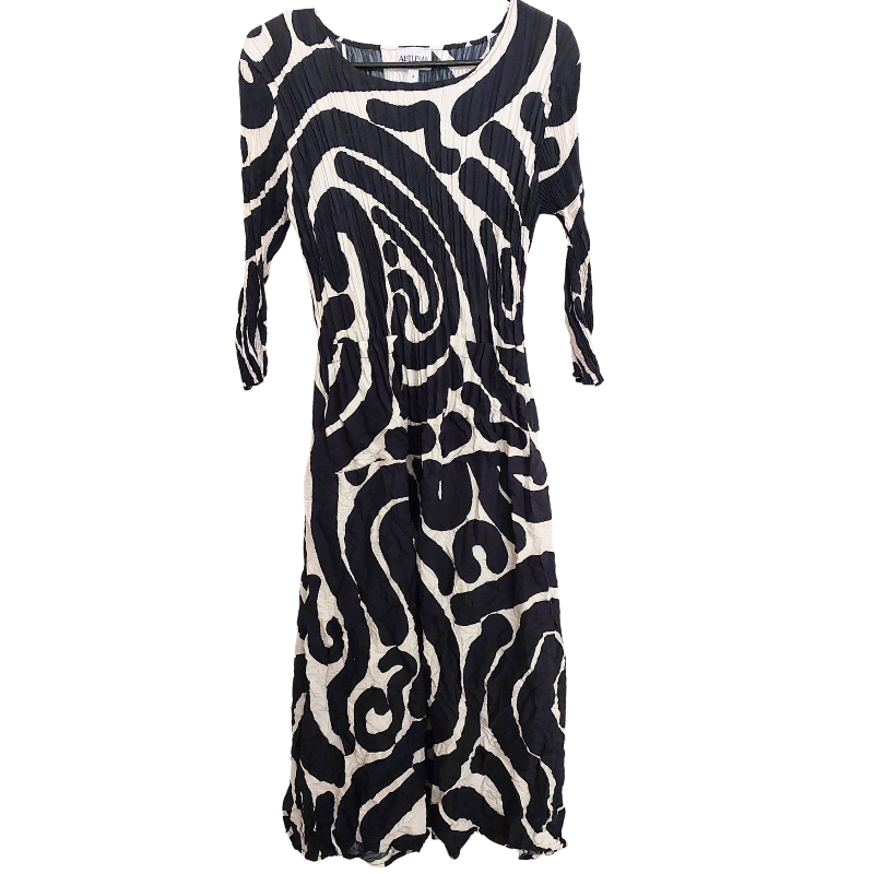 Alquema navy/white 3/4 Sleeve Smash Pocket Dress, size 1, fits 10-12-14