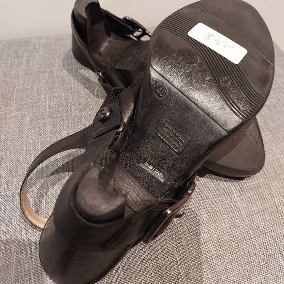 Bronx black leather heels, size 40/9