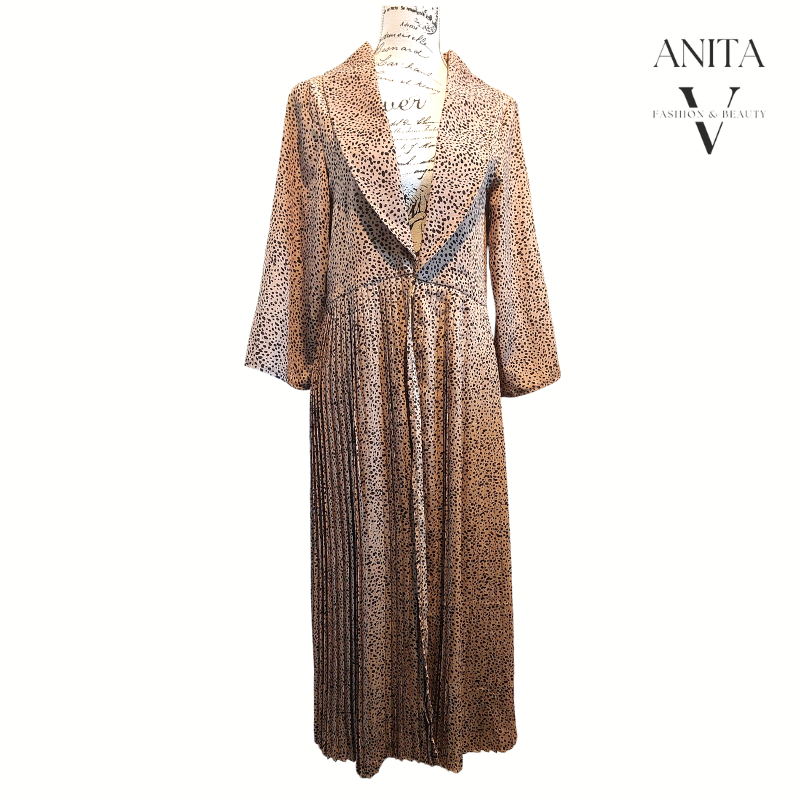 Amaya tan leopard layering coat, size XS, fits 8/10