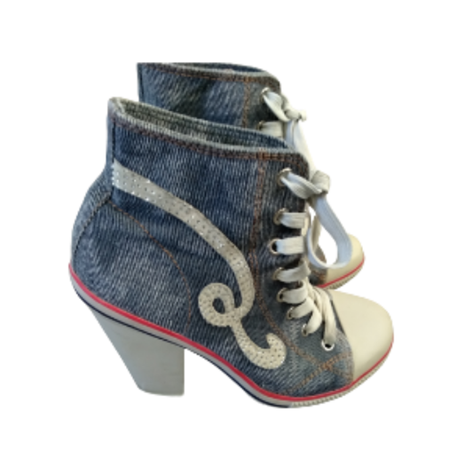 Denim boots, size 5