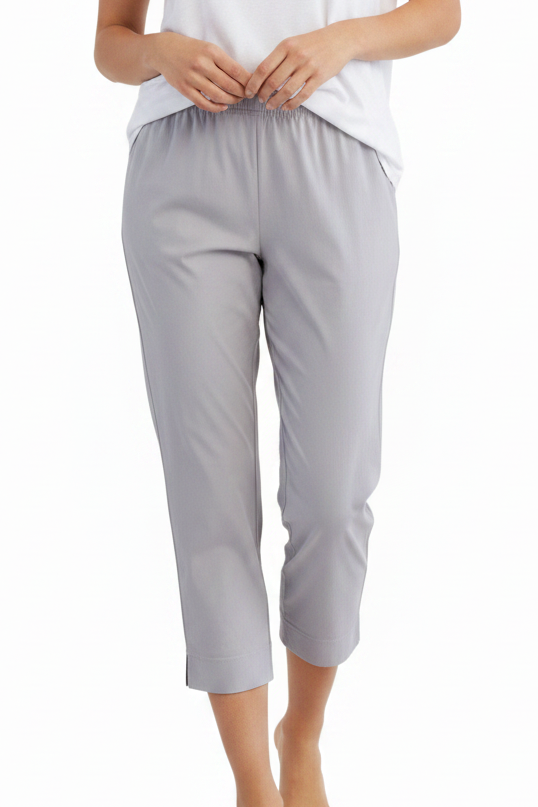 MACJAYS light grey pull on 7/8 pants, size 12/14, retail $209
