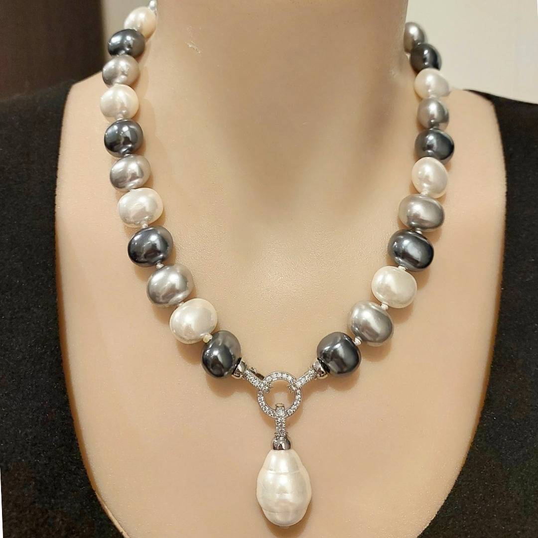 NEW Pearl Necklace with detachable pendant, 44cm, choice of colours