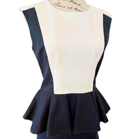 Cue back & ivory corporate  top, size 10