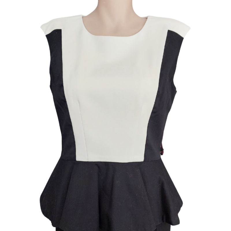 Cue back & ivory corporate  top, size 10