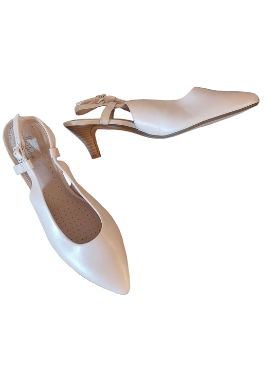 Clarks nude leather heels, size 41/10.5