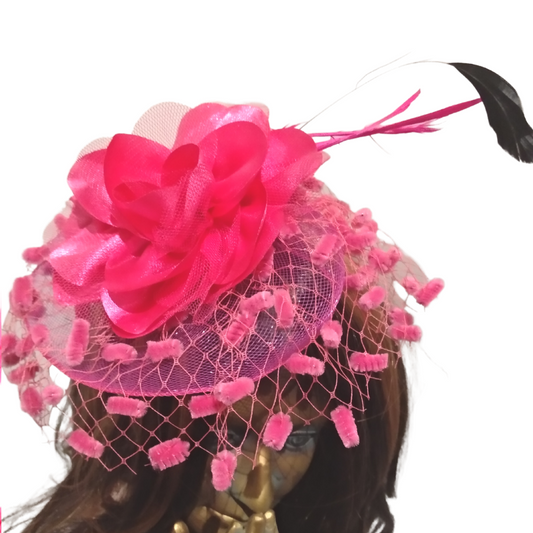 Hot pink fascinator-HIRE