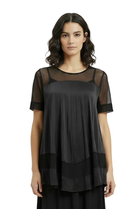 Annah S  black top size XL/18
