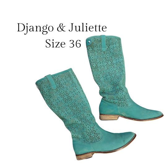 Django & Juliette teal suede boots, size 6