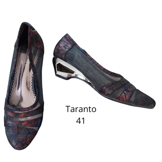 Taranto black/burgundy shoes, size 10