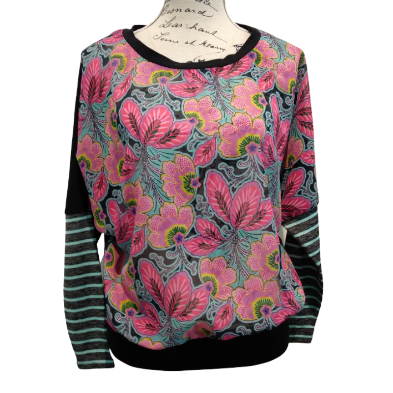 Charlo floral front top, size 8-10