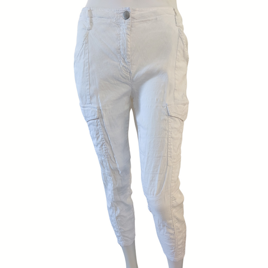 Witchery white 7/8 pants, size 10