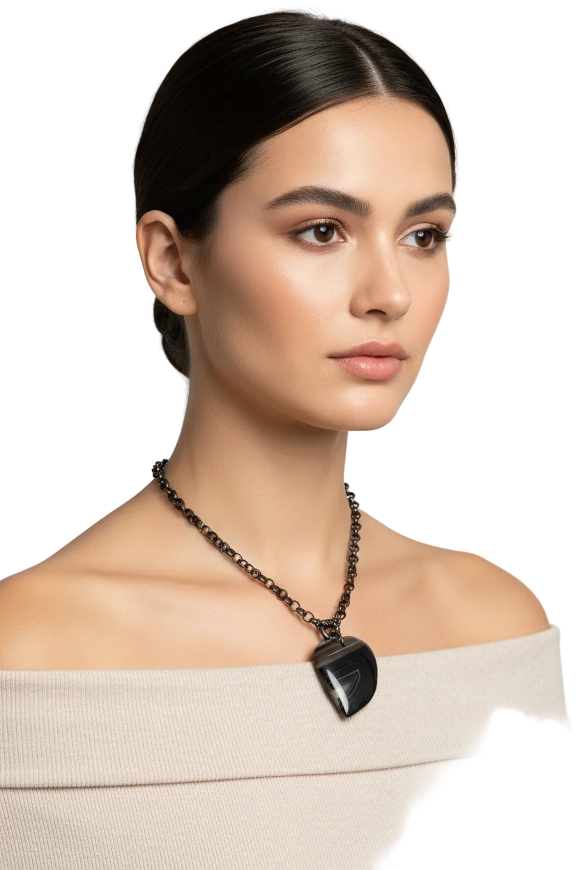 Stone heart heart-shaped banded agate pendant