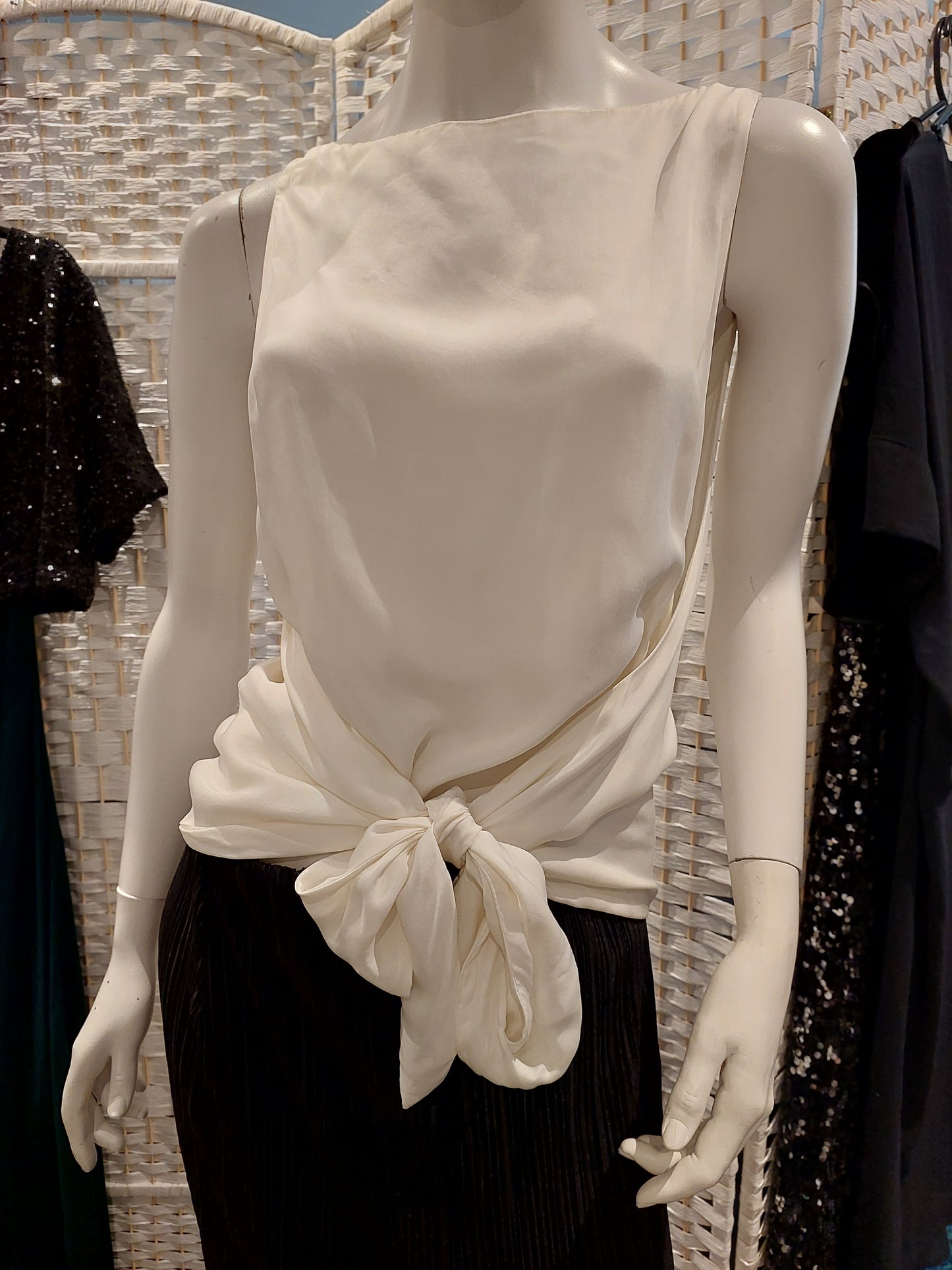 Knuefermann ivory silky top, size M/ 10
