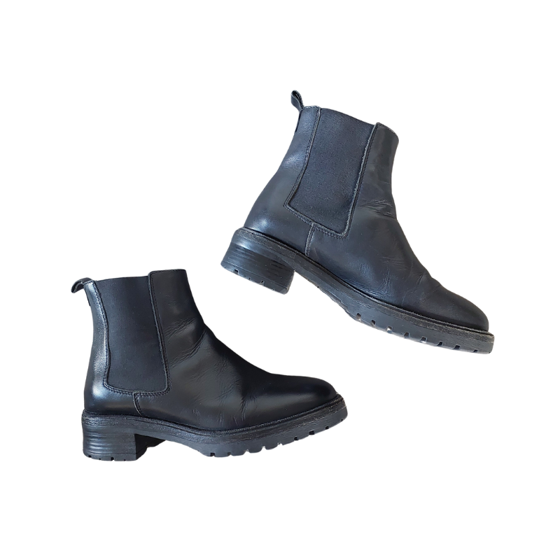 Isabella Anselmi black leather ankle boots, size 36/5