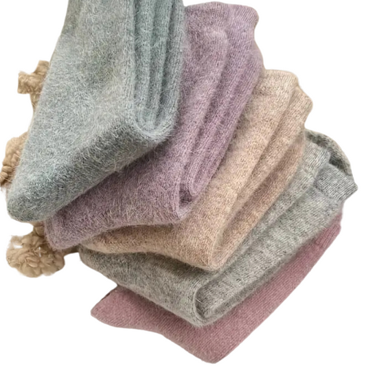 NEW 55% wool/35% cotton/10% cashmere socks, several colours, size 5-7