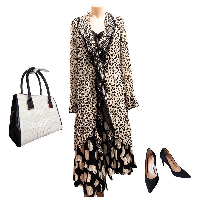 Cooper Spotly Crew by Trelise Cooper skirt size M/12