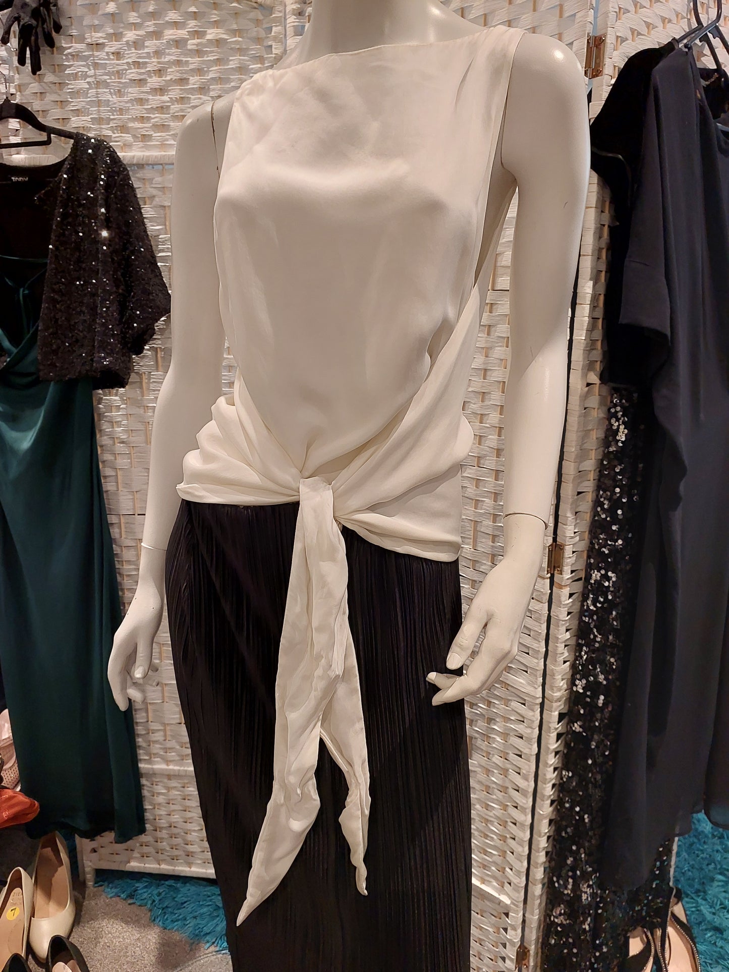 Knuefermann ivory silky top, size M/ 10