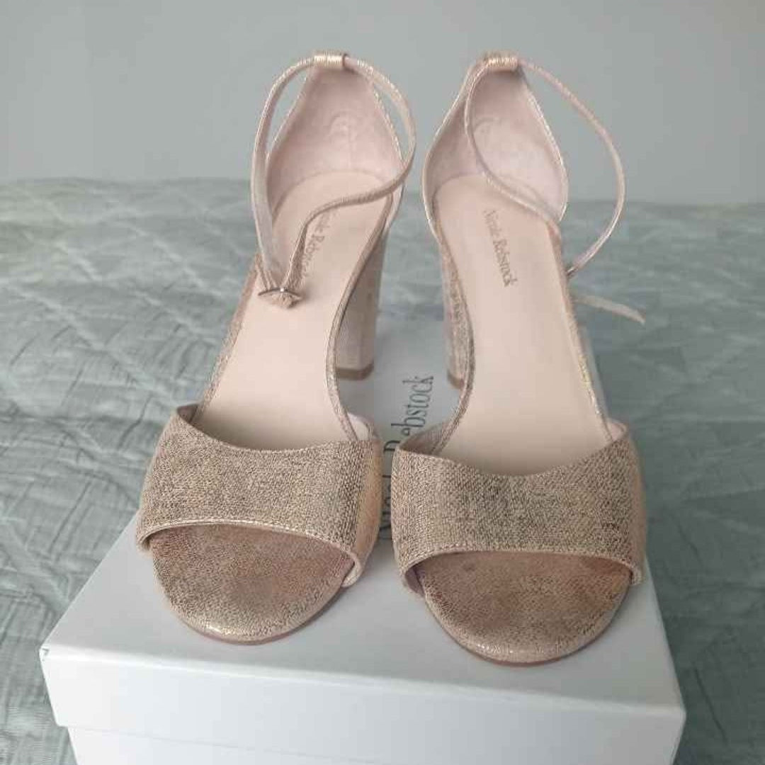 HIRE-Nicole Rebstock gold block heels, size 9