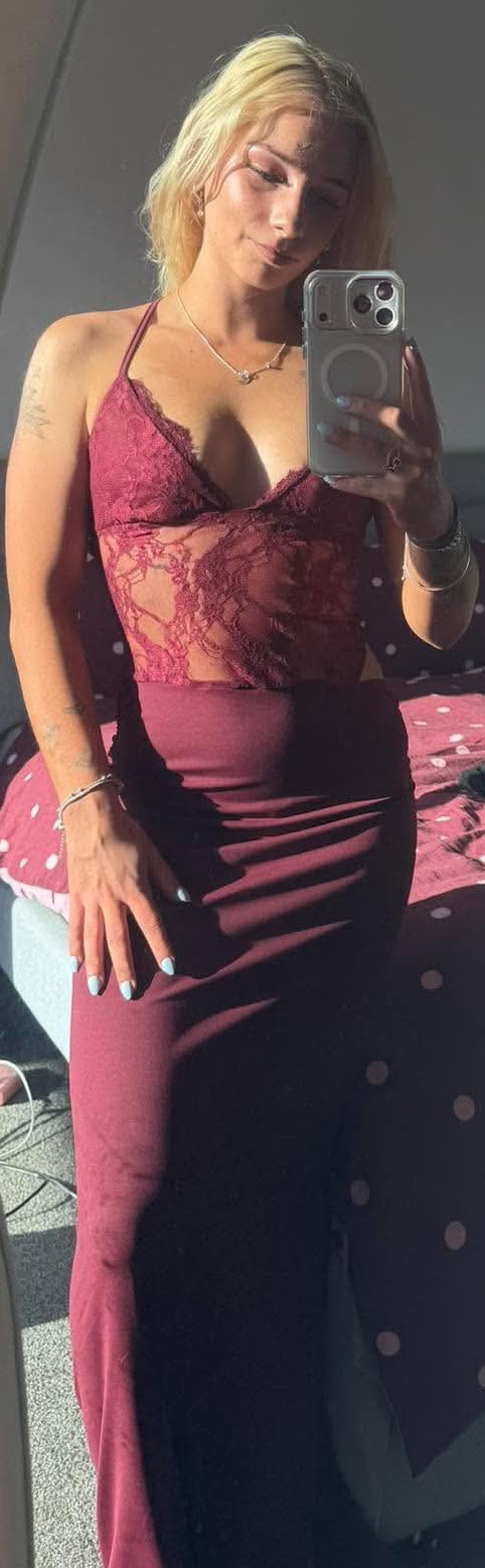 New Burgundy cut out hip lace formal/party dress, size 6-8