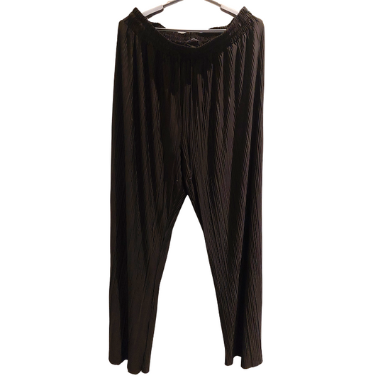 Decjuba black silky pleated wide leg pants, size 18