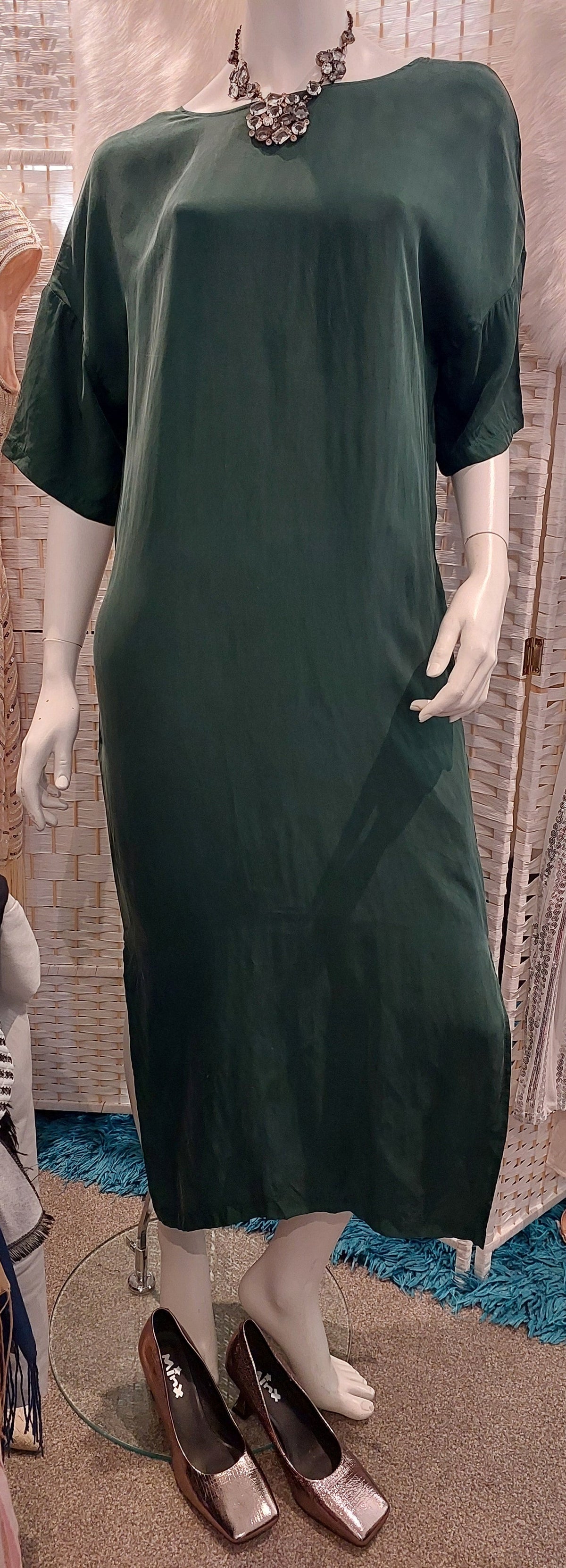 HIRE-MOOCHI forest green dress, size 10