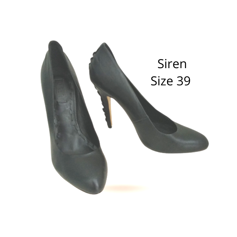 Size 8 footwear