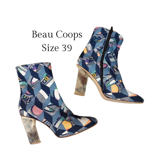 Beau Coops blue ankle boots, size 39/8