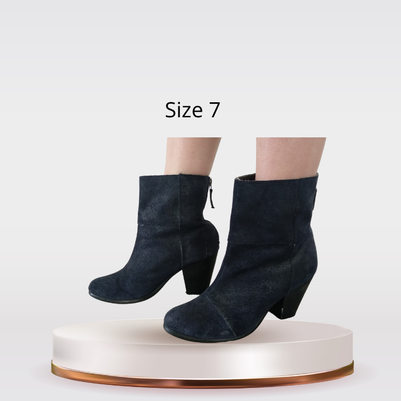 Size 7 footwear